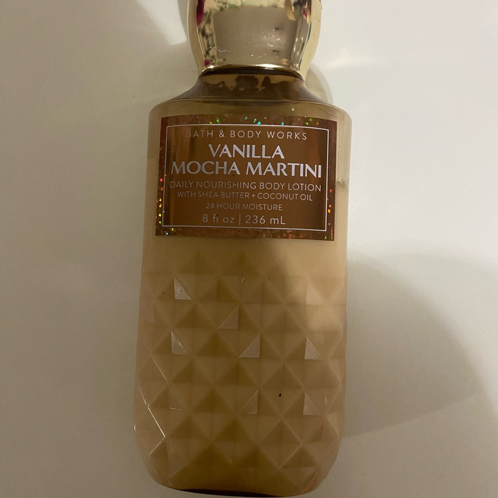 Bath & Body Works Vanilla Mocha Martini Nourishing Lotion